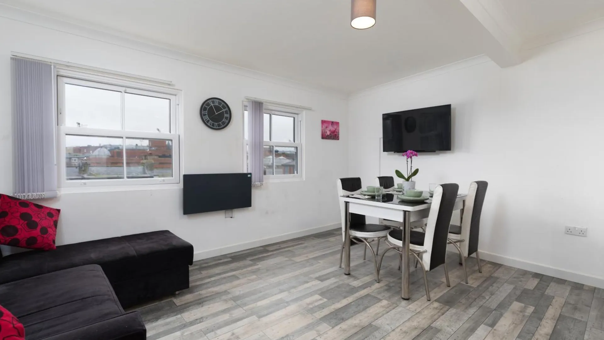 Flat 6 - Apartment For 4 In Town Centre 斯卡伯勒